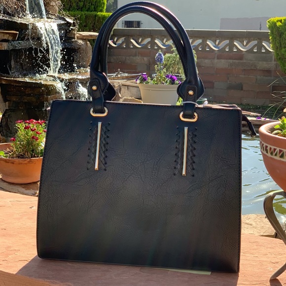 SOLD OUT - Picture 2 of 10